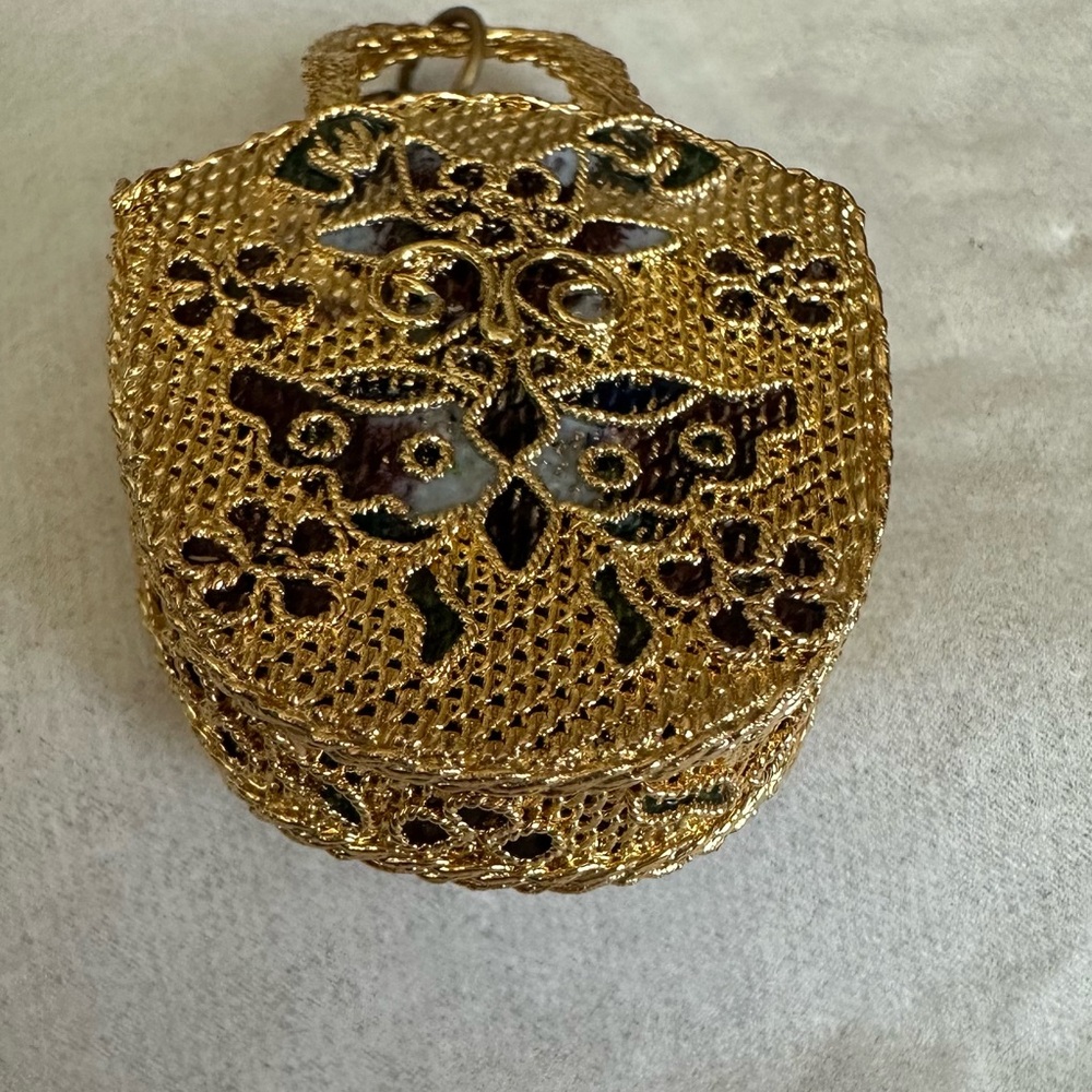Gold Floral Filigree Women's Necklace Pendant